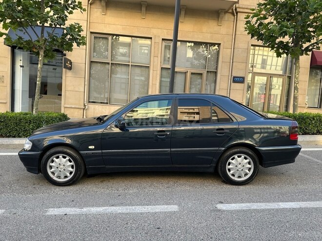 Mercedes C 200 1999, 325,000 km - 2.0 л - Bakı