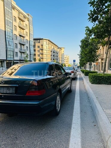 Mercedes C 200 1999, 325,000 km - 2.0 л - Bakı