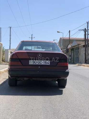 Mercedes E 220 1993, 580,000 km - 2.2 l - Bakı