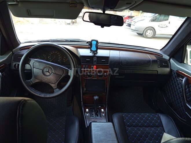 Mercedes C 200 1995, 228,000 km - 2.0 л - Bakı
