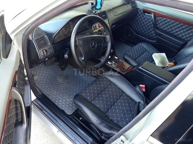 Mercedes C 200 1995, 228,000 km - 2.0 л - Bakı