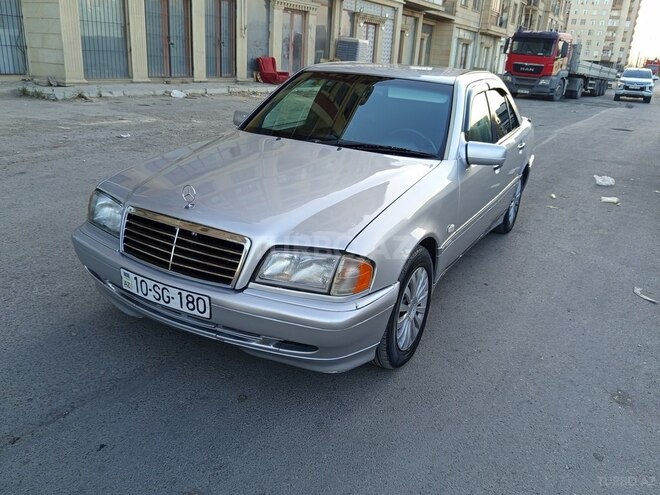 Mercedes C 200 1995, 228,000 km - 2.0 л - Bakı
