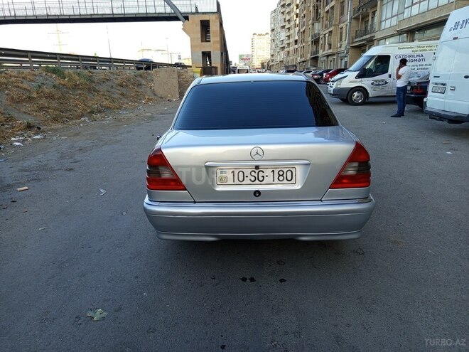 Mercedes C 200 1995, 228,000 km - 2.0 л - Bakı