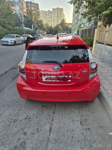 Toyota Prius C 2012, 220,000 km - 1.5 l - Bakı