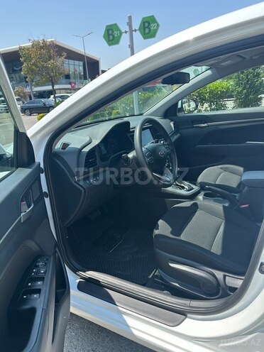 Hyundai Elantra 2020, 92,000 km - 2.0 l - Bakı