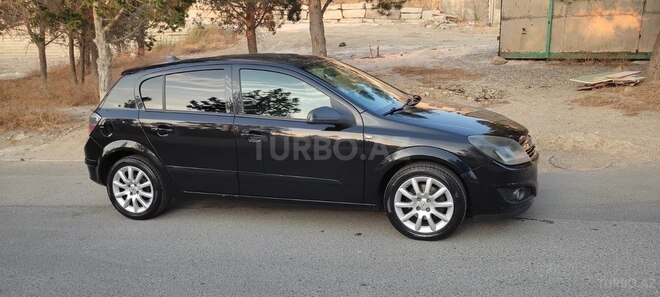 Opel Astra 2007, 241,000 km - 1.4 л - Bakı