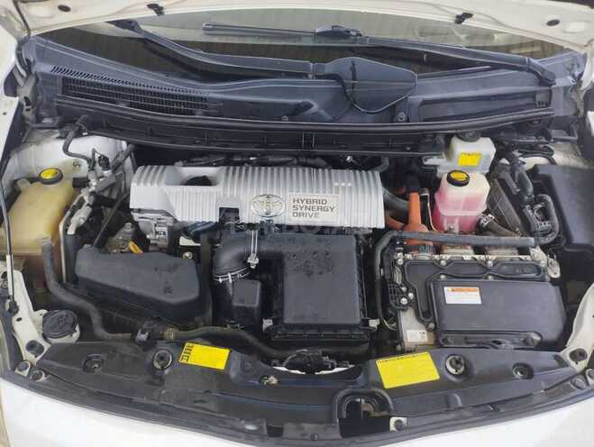 Toyota Prius 2013, 238,000 km - 1.8 l - Bakı