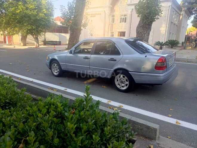 Mercedes C 180-5