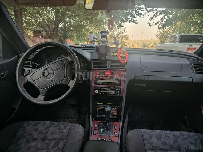 Mercedes C 200 1998, 171,000 km - 2.0 l - Beyləqan