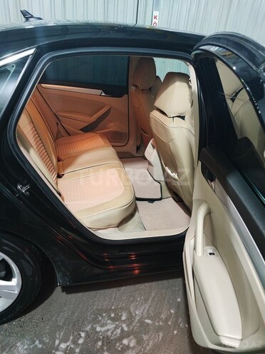 Volkswagen Passat (North America) 2012, 132,000 km - 2.5 л - Bakı