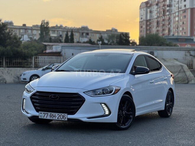 Hyundai Elantra 2018, 110,240 km - 2.0 l - Bakı