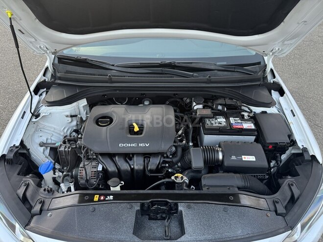 Hyundai Elantra 2018, 110,240 km - 2.0 l - Bakı