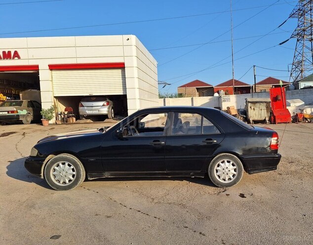 Mercedes C 200 1996, 200,000 km - 2.0 l - Bakı