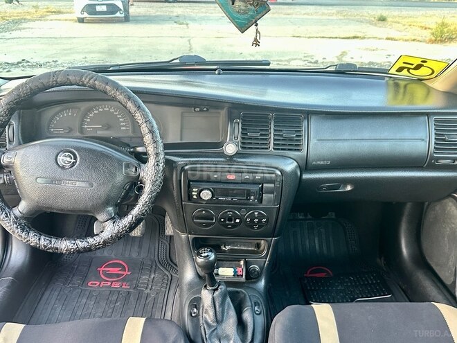 Opel Vectra 2001, 234,852 km - 1.6 l - Bakı