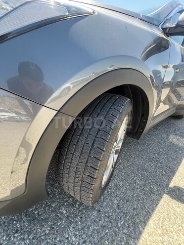 Hyundai Santa Fe 2014, 183,000 km - 2.0 l - Yevlax