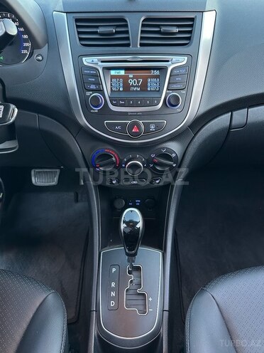 Hyundai Accent 2018, 26,000 km - 1.4 l - Bakı