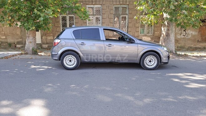 Opel Astra 2005, 465,000 km - 1.7 л - Gəncə