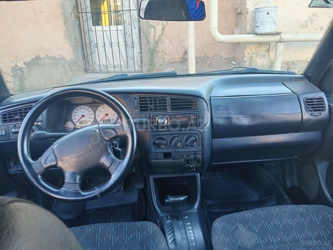 Volkswagen Golf 1997, 267,000 km - 1.8 l - Bakı