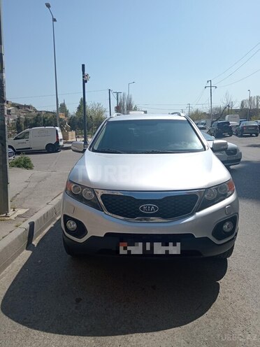 Kia Sorento-1