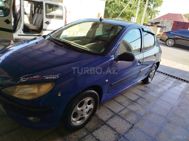 Peugeot 206 2001, 222,300 km - 1.4 l - Bakı