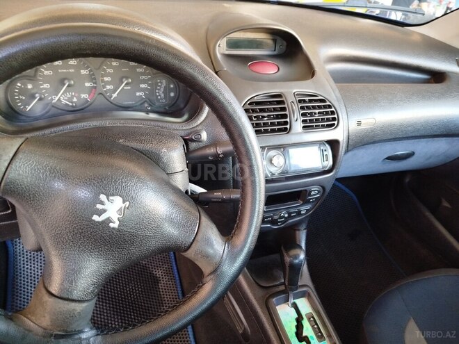 Peugeot 206 2001, 222,300 km - 1.4 l - Bakı