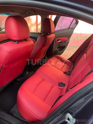 Chevrolet Cruze-10