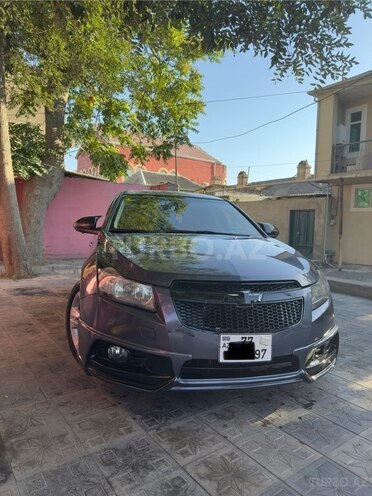 Chevrolet Cruze-1
