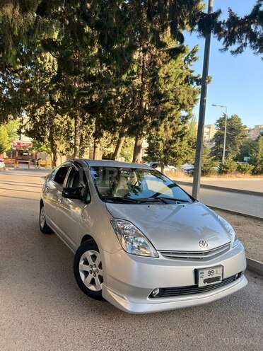 Toyota Prius-2
