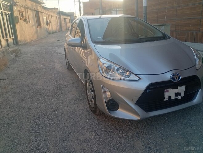 Toyota Aqua 2015, 186,000 km - 1.5 l - Bakı