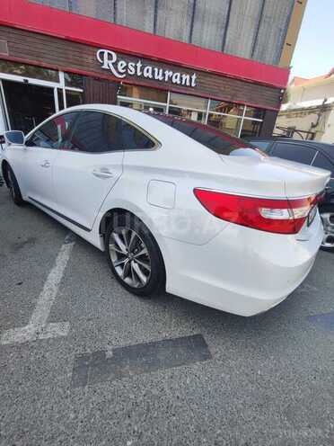 Hyundai Grandeur 2015, 217,200 km - 2.2 л - Bakı