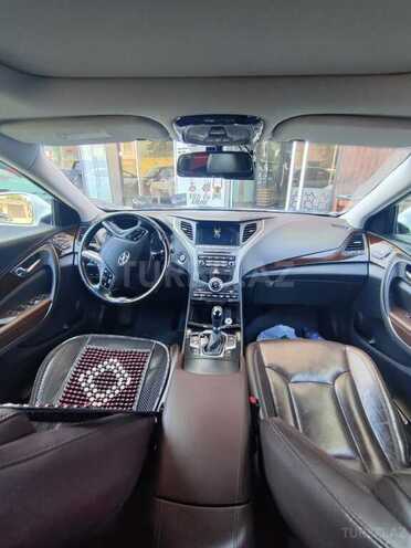 Hyundai Grandeur 2015, 217,200 km - 2.2 л - Bakı