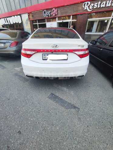 Hyundai Grandeur 2015, 217,200 km - 2.2 л - Bakı