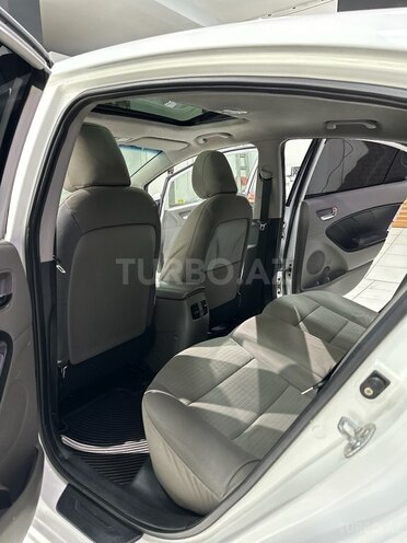 Kia Cerato-11