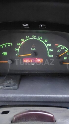 Mercedes Vito 2001, 320,000 km - 2.2 l - Bakı