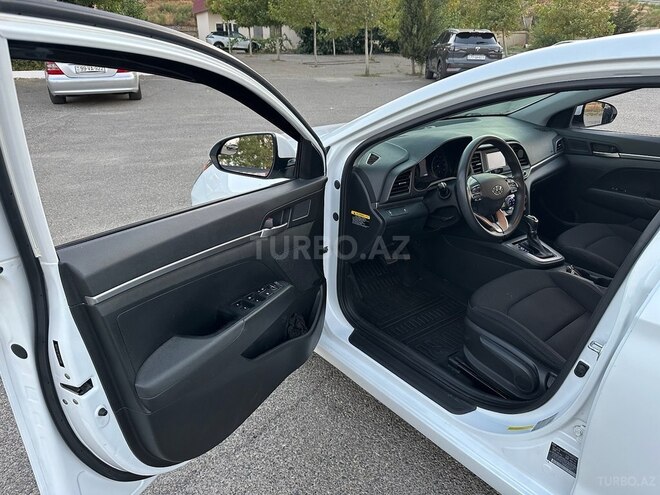 Hyundai Elantra 2018, 141,000 km - 2.0 л - Bakı