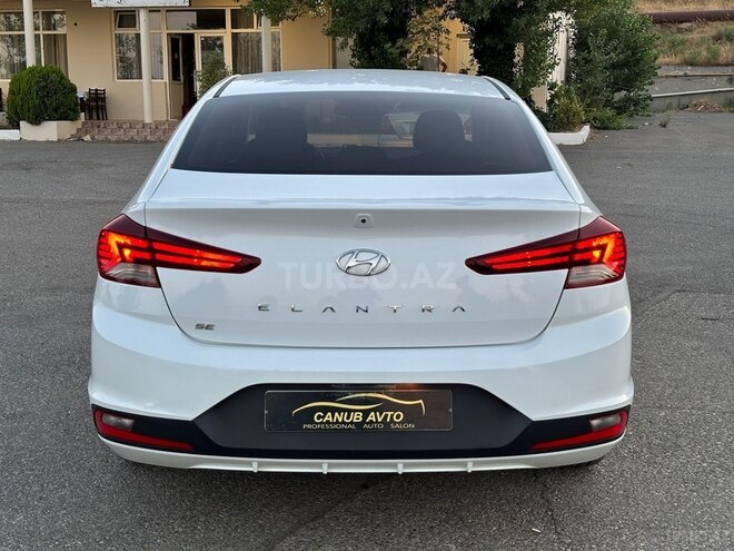 Hyundai Elantra 2018, 141,000 km - 2.0 л - Bakı