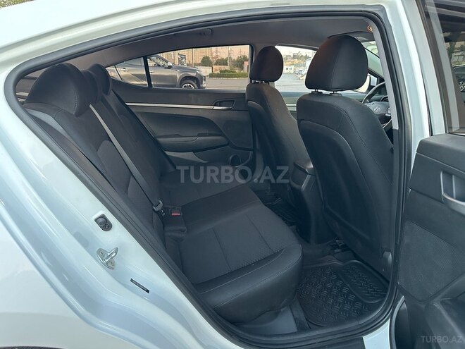 Hyundai Elantra 2018, 141,000 km - 2.0 л - Bakı