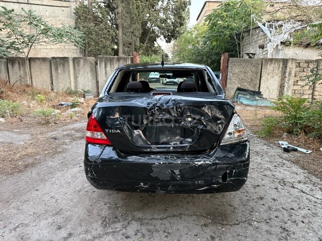 Nissan Tiida 2011, 265,000 km - 1.6 л - Bakı
