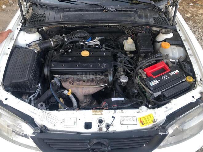 Opel Vectra 1996, 285,694 km - 1.8 l - Sumqayıt