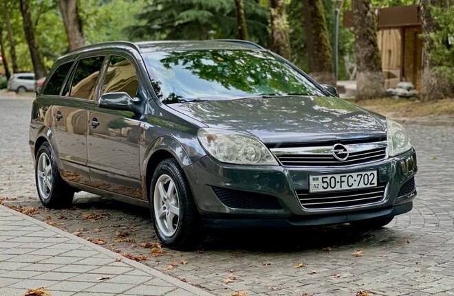 Opel Astra 2009, 202,000 km - 1.4 l - İsmayıllı