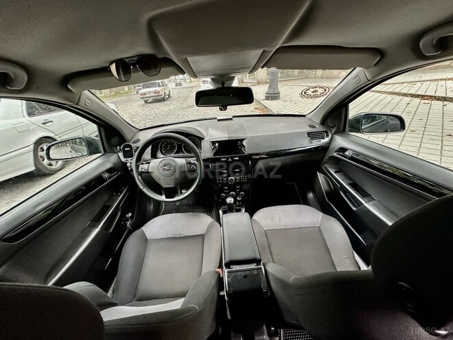 Opel Astra 2009, 202,000 km - 1.4 l - İsmayıllı