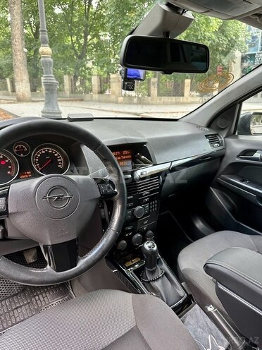 Opel Astra 2009, 202,000 km - 1.4 l - İsmayıllı