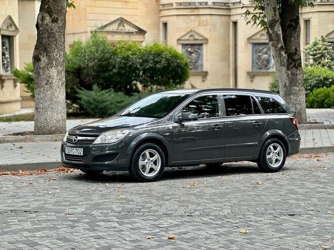 Opel Astra 2009, 202,000 km - 1.4 l - İsmayıllı