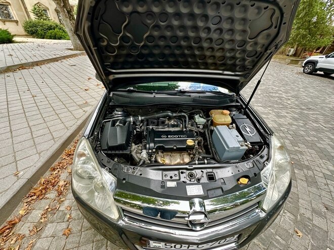 Opel Astra 2009, 202,000 km - 1.4 l - İsmayıllı