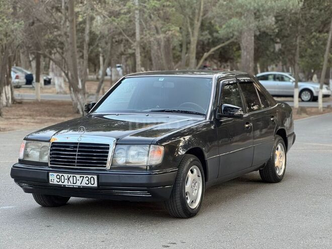 Mercedes E 230 1992, 324,000 km - 2.3 l - Sumqayıt
