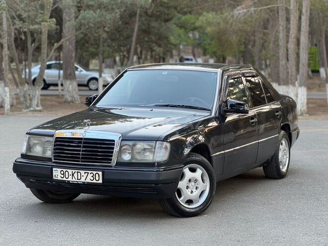 Mercedes E 230 1992, 324,000 km - 2.3 l - Sumqayıt