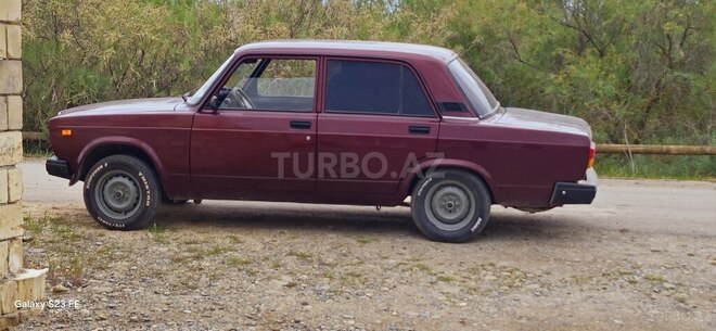 LADA (VAZ) 2107 2007, 168,000 km - 1.6 л - Salyan