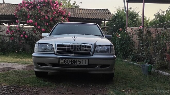 Mercedes C 180 1998, 350,200 km - 1.8 l - Yevlax