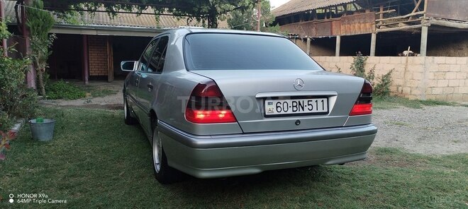 Mercedes C 180 1998, 350,200 km - 1.8 l - Yevlax