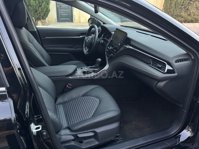 Toyota Camry 2024, 25,750 km - 2.5 l - Bakı